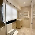 Modern Duplex Baracaldo